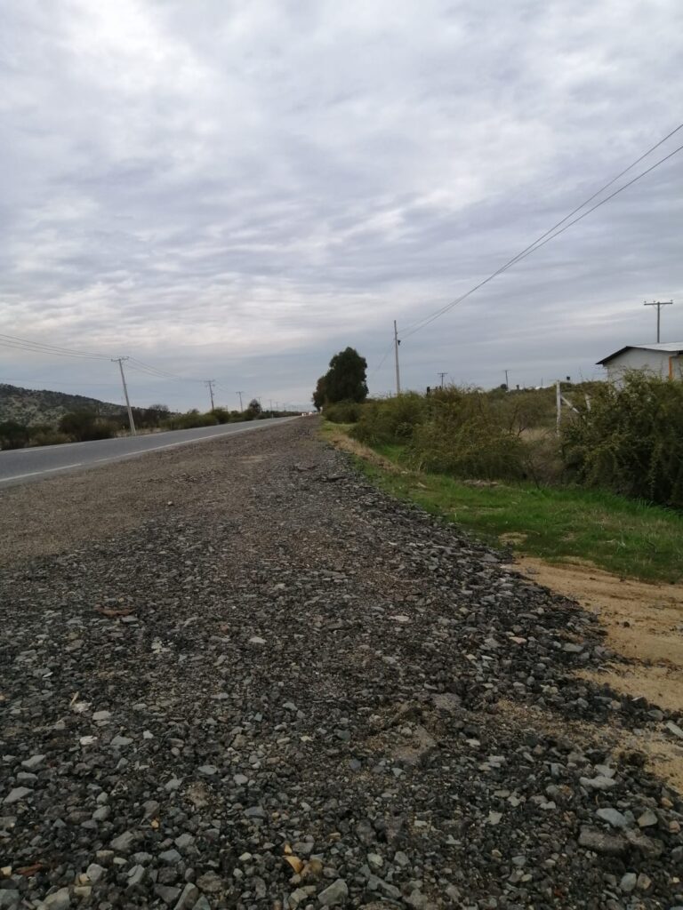 Antes y después del arreglo de Camino a Parral Ruta 128  entre Capellanía y Quella
